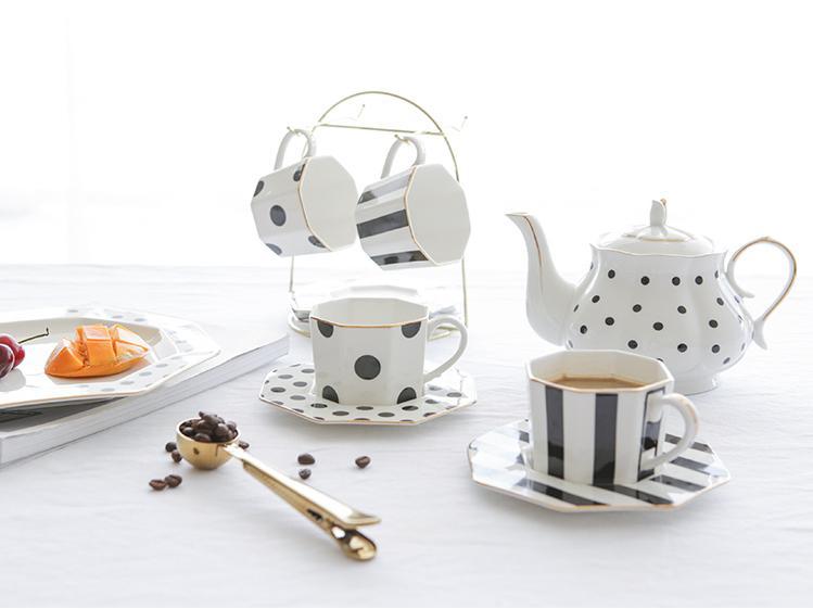 Black Dot & Line - Nordic Side - 