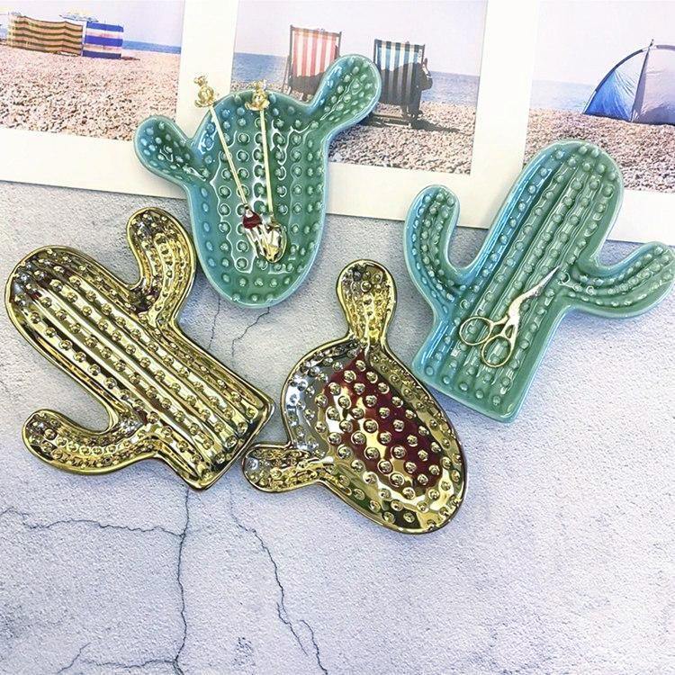 Cactus Ceramic Plate - Nordic Side - 