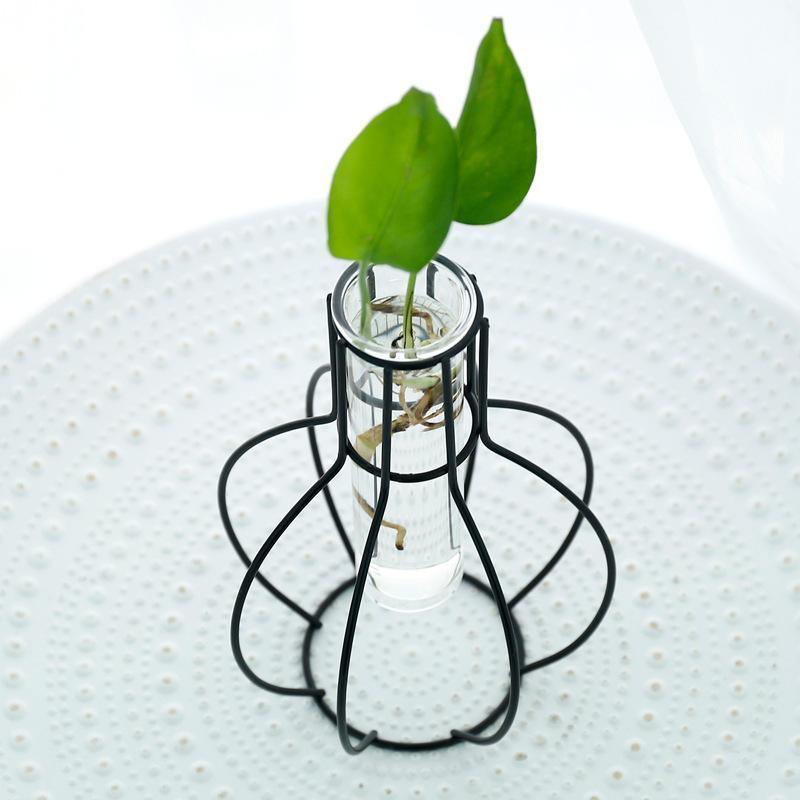 Geometric Iron Vases - Nordic Side - 