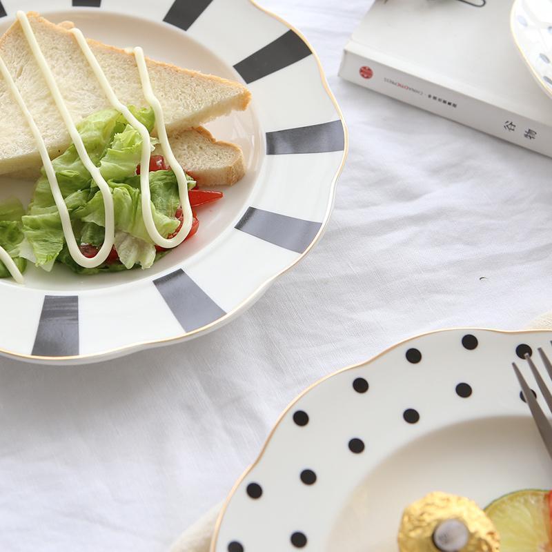 Dot & Stripe Antique Plate - Nordic Side - 