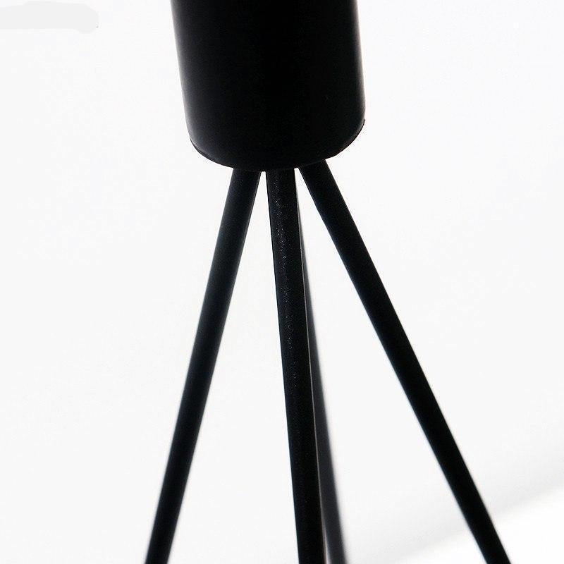 Simple Metal Retro Table Candleholder - Nordic Side - 