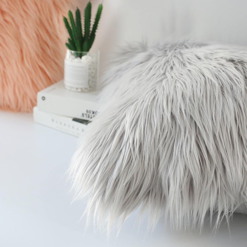 Plush Faux Fur Cushion Cover - Nordic Side - 