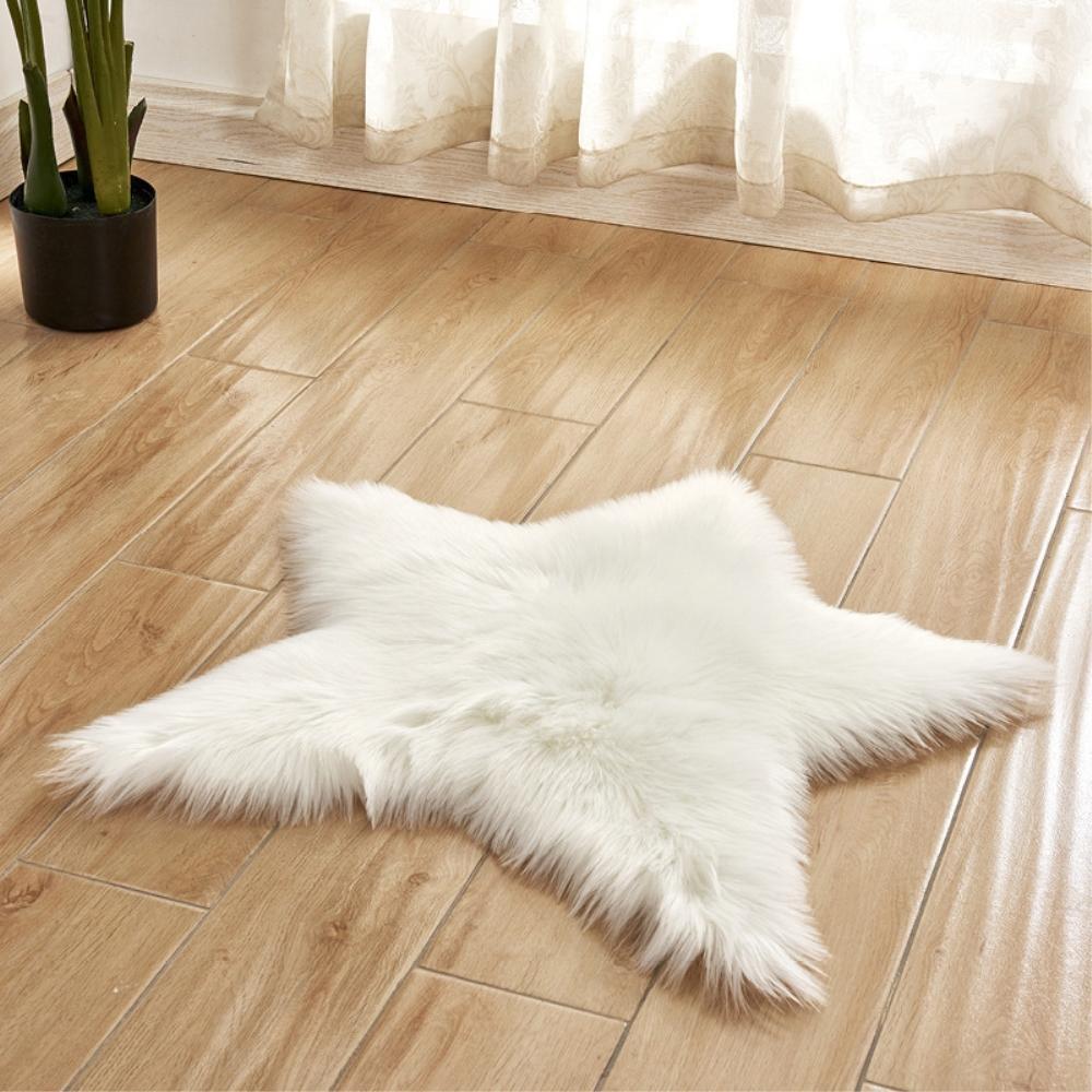 Stella - Faux Sheepskin Star Rug - Nordic Side - 04-22