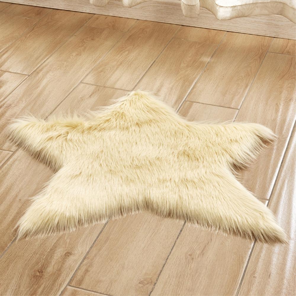 Stella - Faux Sheepskin Star Rug - Nordic Side - 04-22