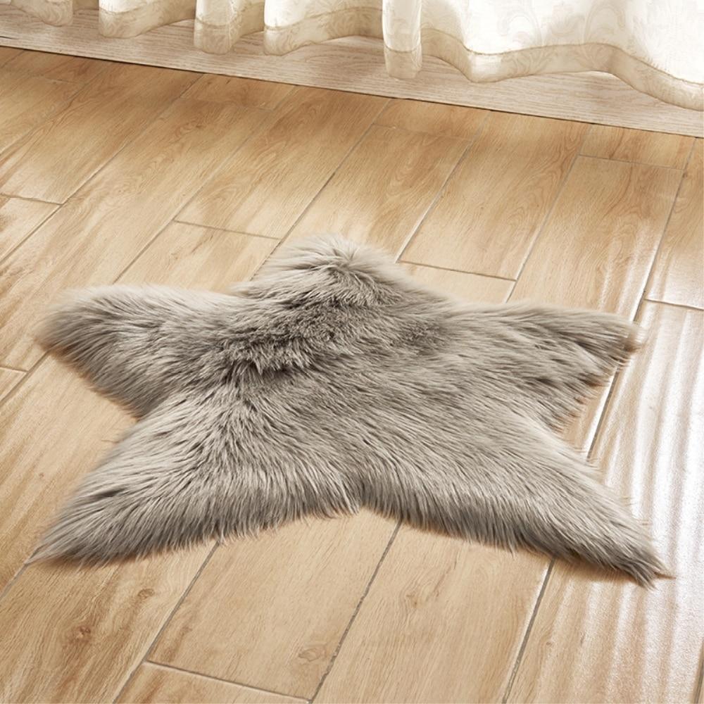 Stella - Faux Sheepskin Star Rug - Nordic Side - 04-22