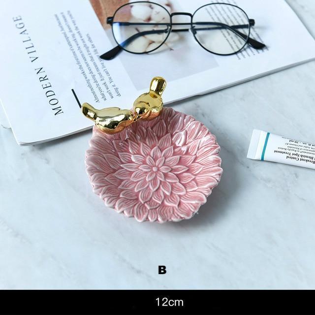 White & Pink Jewerly Plate - Nordic Side - 