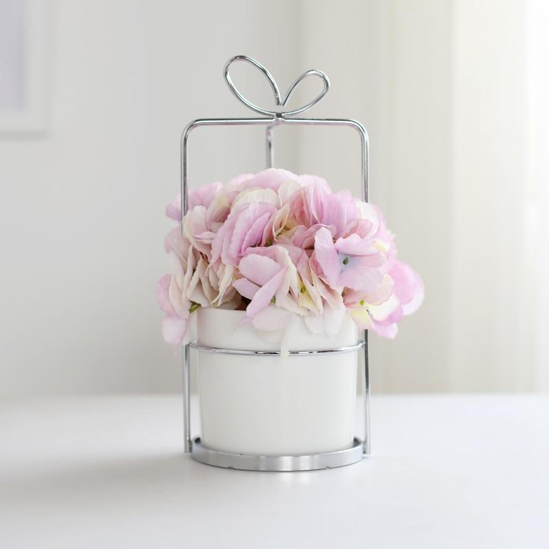 Bow Knot Gold Iron Pot - Nordic Side - 