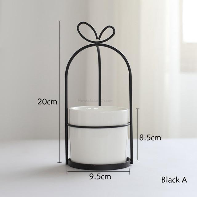 Bow Knot Gold Iron Pot - Nordic Side - 