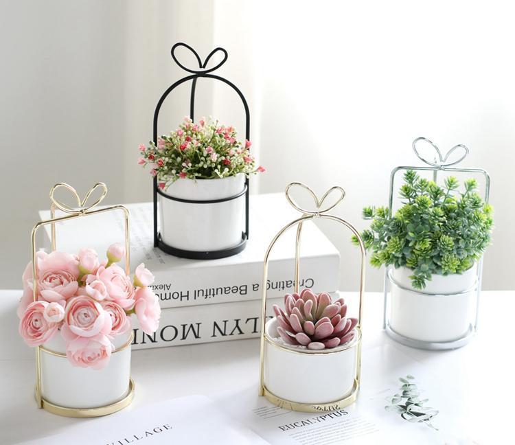 Bow Knot Gold Iron Pot - Nordic Side - 