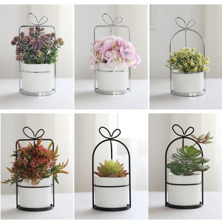 Bow Knot Gold Iron Pot - Nordic Side - 