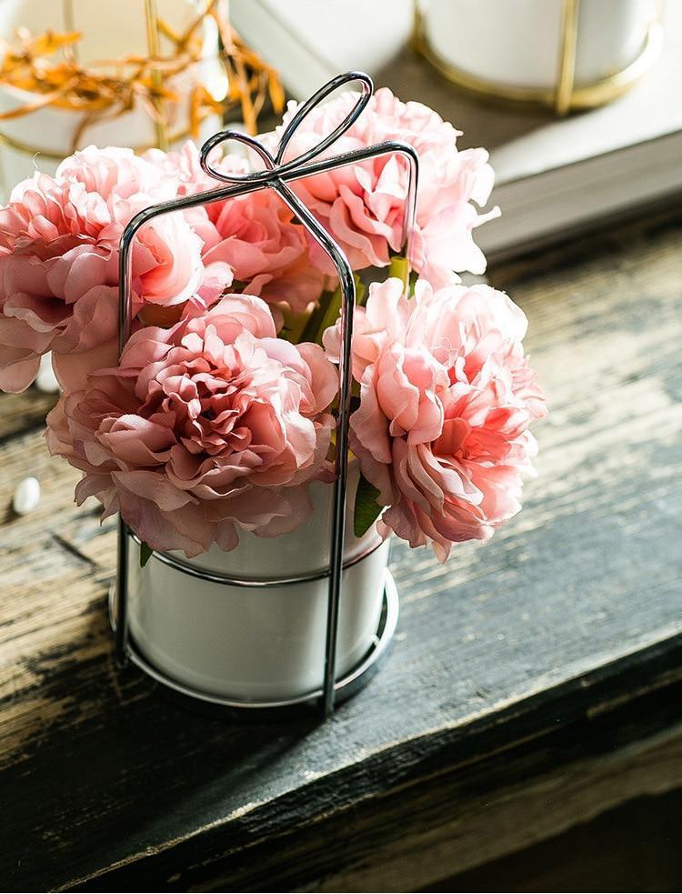 Bow Knot Gold Iron Pot - Nordic Side - 