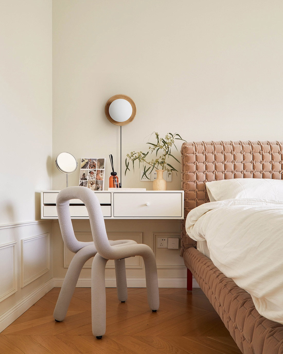 Tablet Plug In Wall Lamp