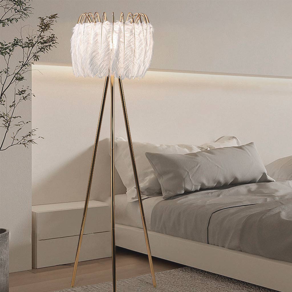 Floor Lamp Ostrich Feather Nordic Style Tripod, White